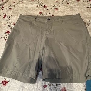 Eddie Bauer ladies shorts